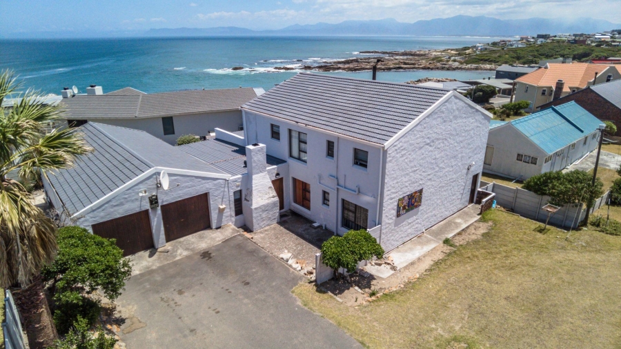 4 Bedroom Property for Sale in De Kelders Western Cape
